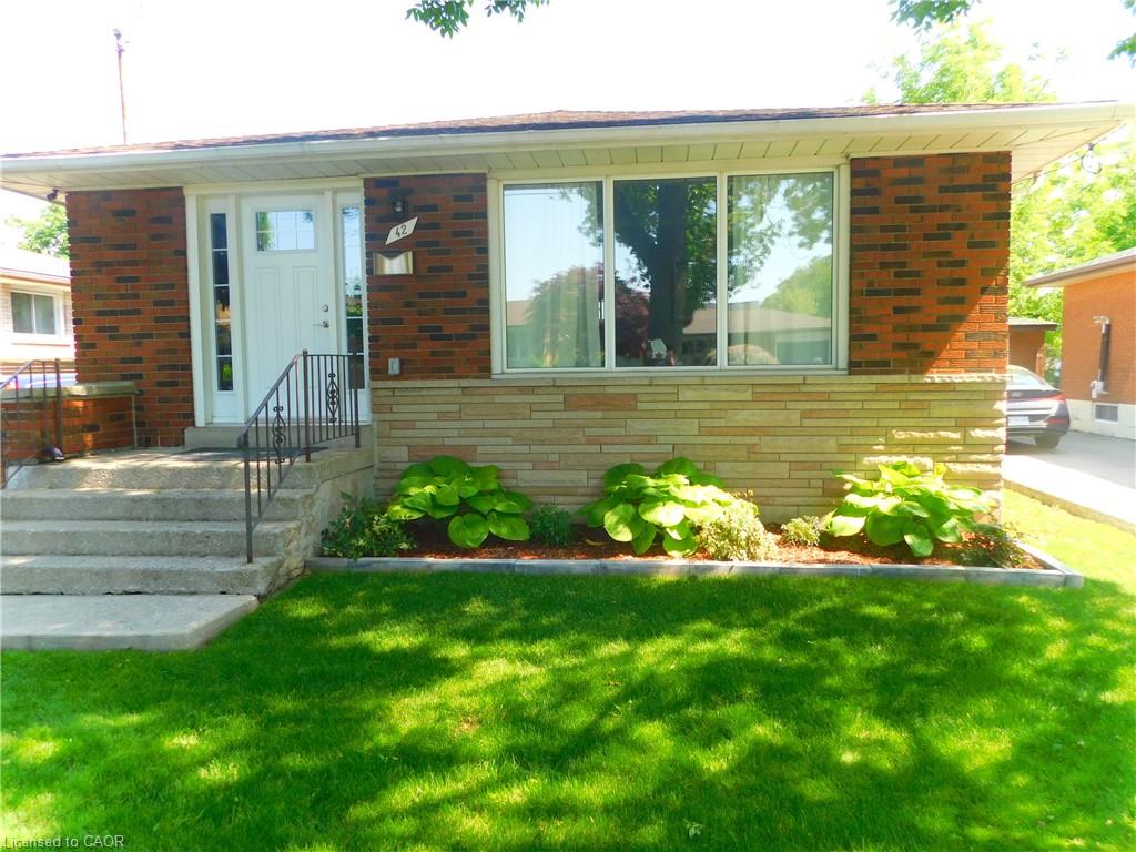 42-atwater-crescent-hamilton-ontario-40826059