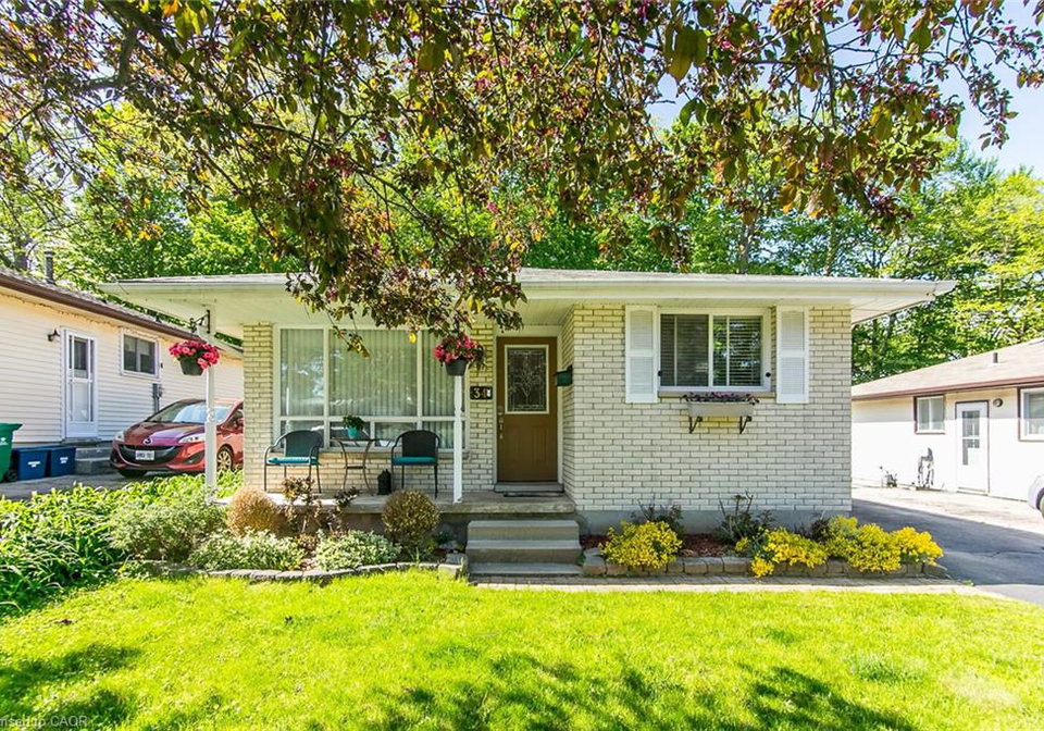 34-blackhorne-crescent-kitchener-ontario-40826094