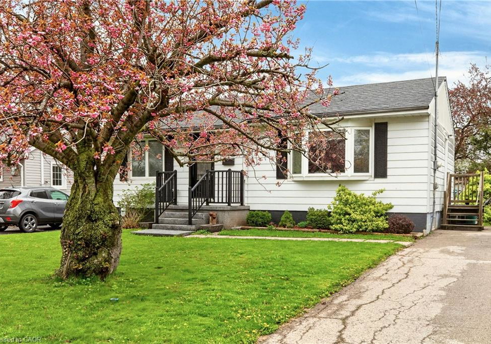 50-lakeview-avenue-grimsby-ontario-40826118