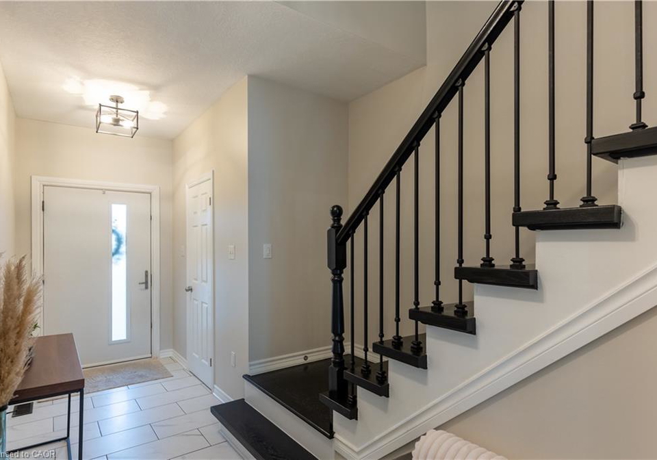 247-southbrook-drive-binbrook-ontario-40826123