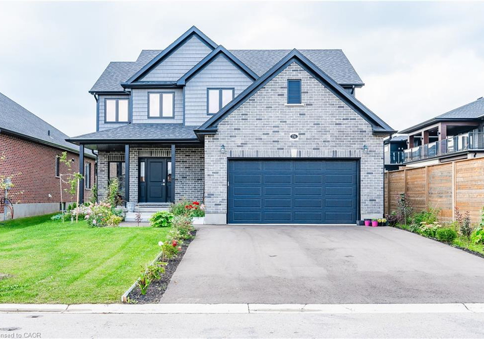 136-village-road-wellesley-ontario-40826155