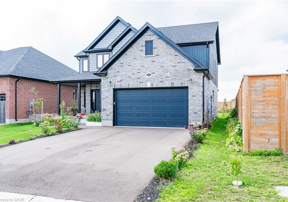136-village-road-wellesley-ontario-40826155