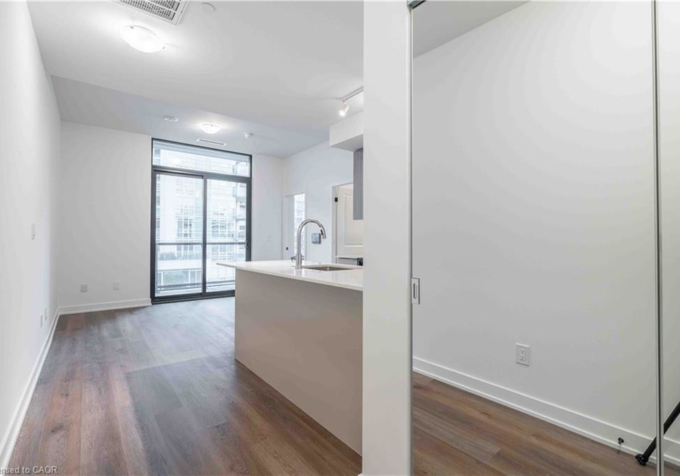 2075-lakeshore-road-burlington-ontario-40826209