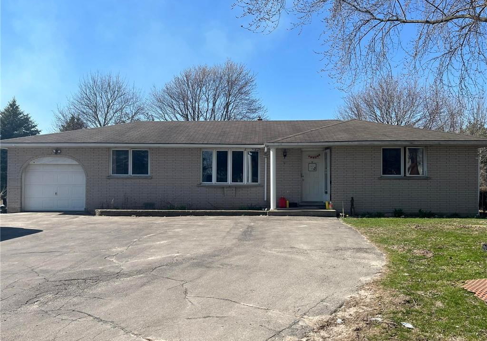 2302-snyders-road-e-petersburg-ontario-40826210