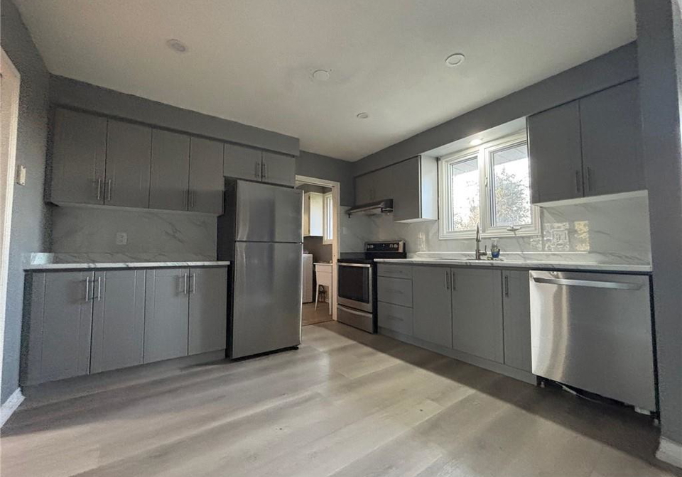 2302-snyders-road-e-petersburg-ontario-40826210