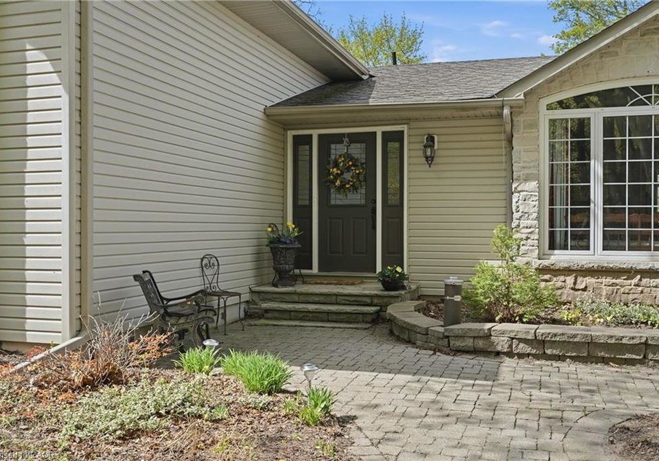 12136-sixth-line-limehouse-ontario-40826224