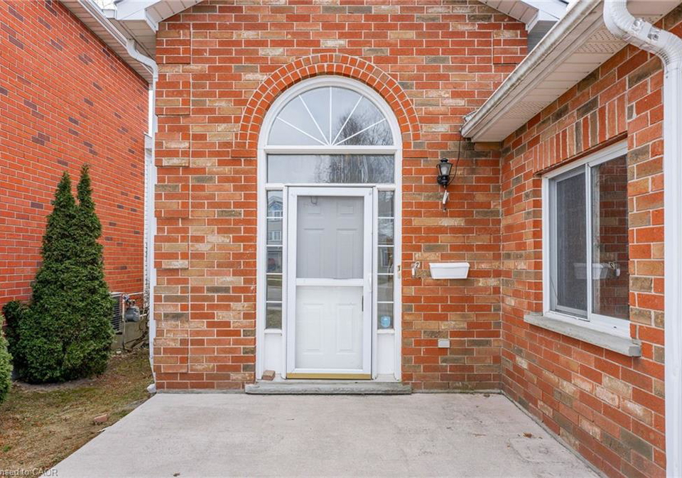 24-stanmore-avenue-kitchener-ontario-40826247