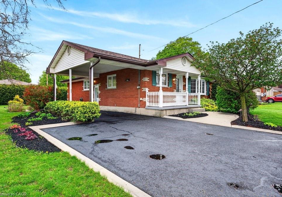 93-varadi-avenue-brantford-ontario-40826263