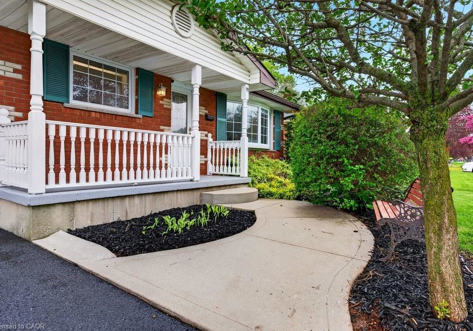 93-varadi-avenue-brantford-ontario-40826263