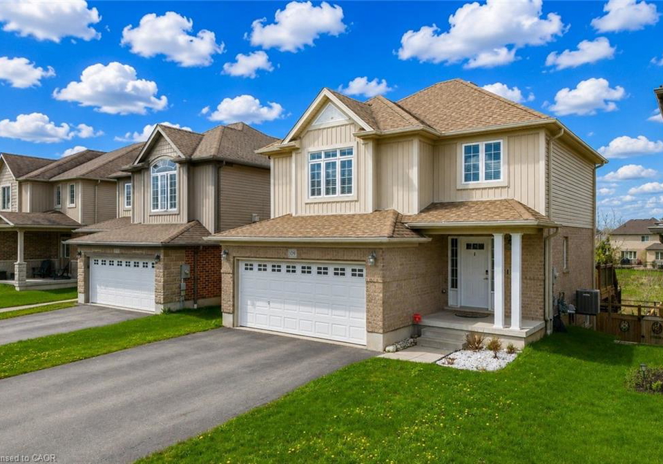 109-robert-simone-way-ayr-ontario-40826271