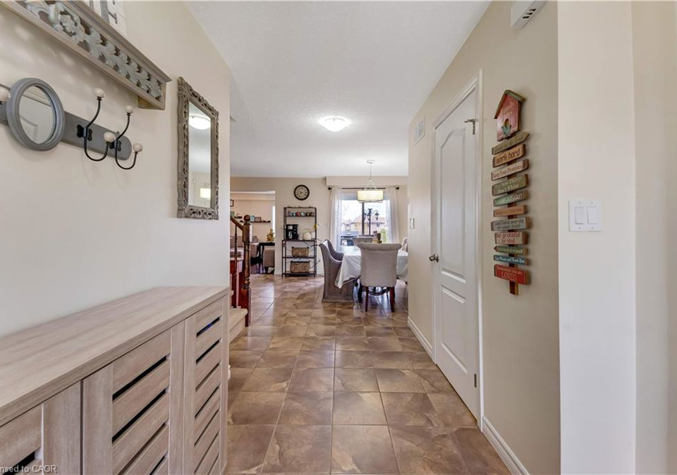 109-robert-simone-way-ayr-ontario-40826271