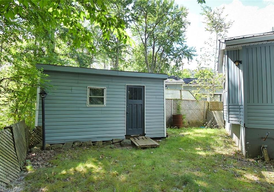 124-otto-lane-freelton-ontario-40826313