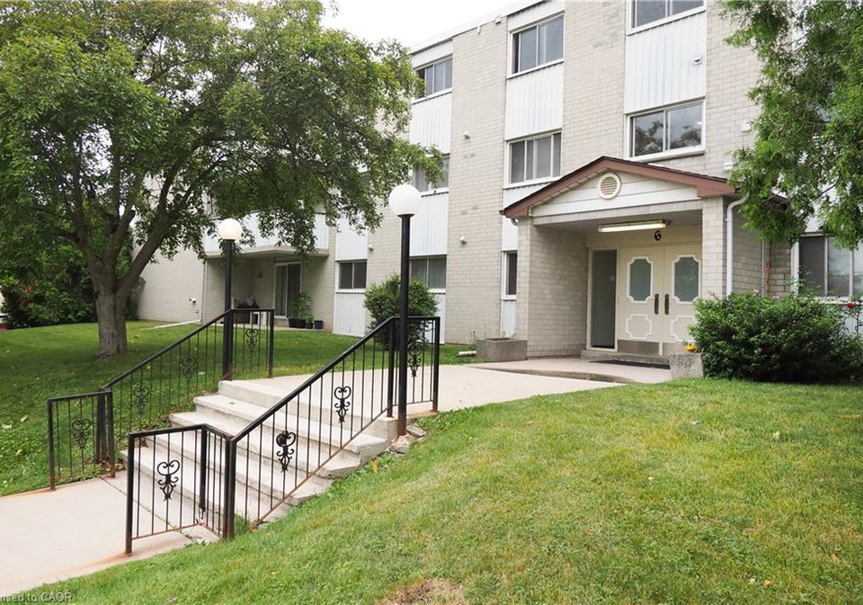 6-walton-avenue-kitchener-ontario-40826331