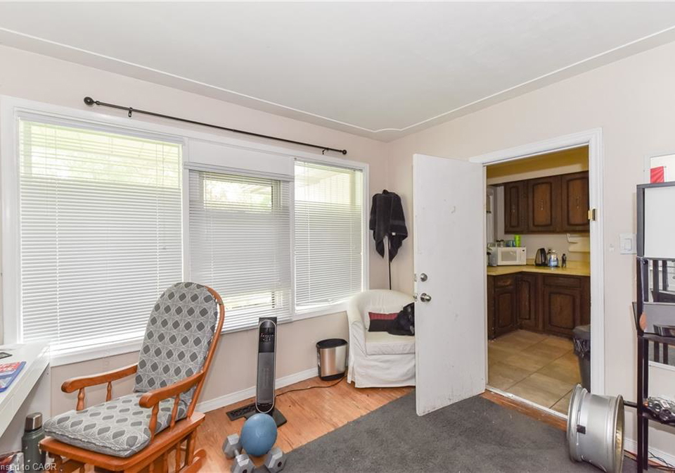 166-elgin-crescent-waterloo-ontario-40826354