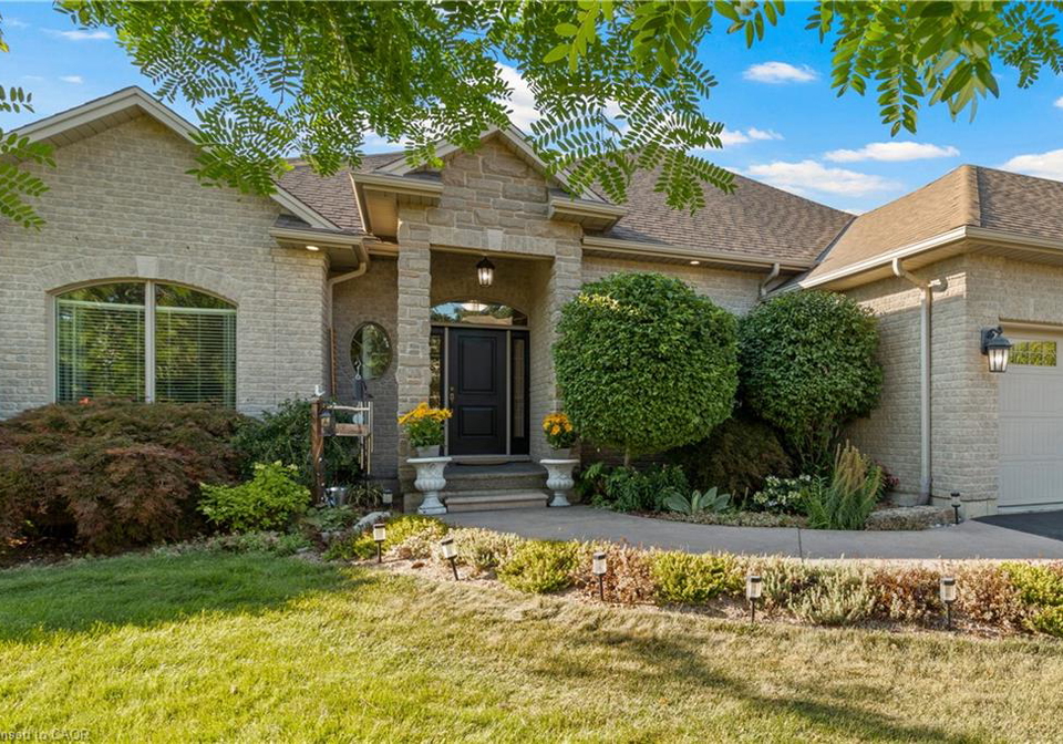 21-farrow-road-brantford-ontario-40826361