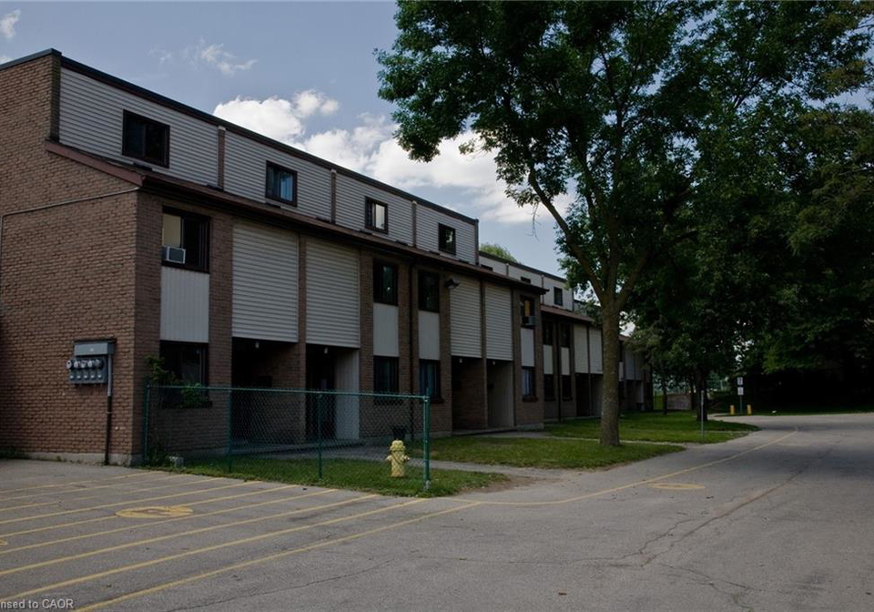 1200-courtland-avenue-e-kitchener-ontario-40826362