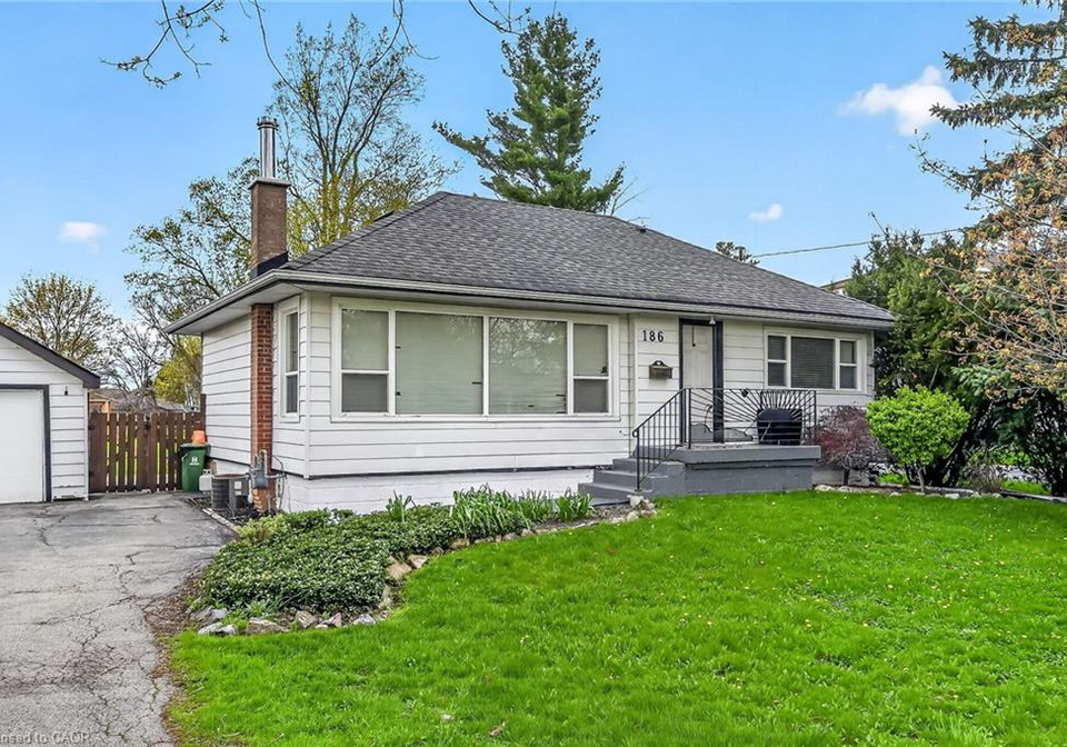 186-seneca-avenue-hamilton-ontario-40826365
