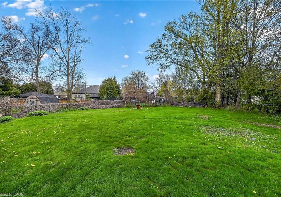 186-seneca-avenue-hamilton-ontario-40826365