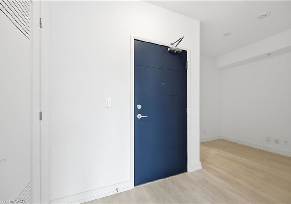 75-james-street-s-hamilton-ontario-40826383