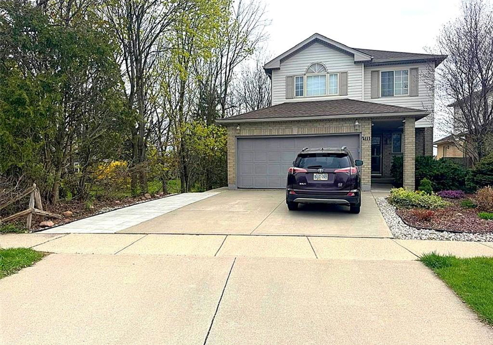 2111-countrystone-place-waterloo-ontario-40826420