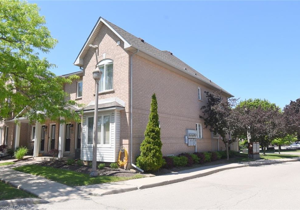 2-harbour-drive-stoney-creek-ontario-40826441