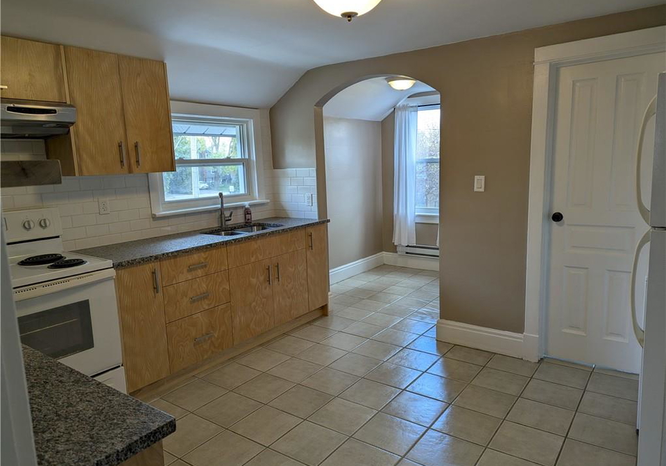 221-dundas-street-n-cambridge-ontario-40826472