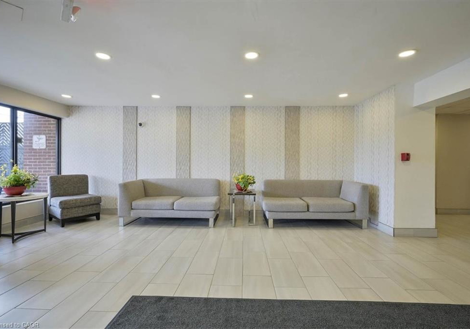 1100-courtland-avenue-e-kitchener-ontario-40826510