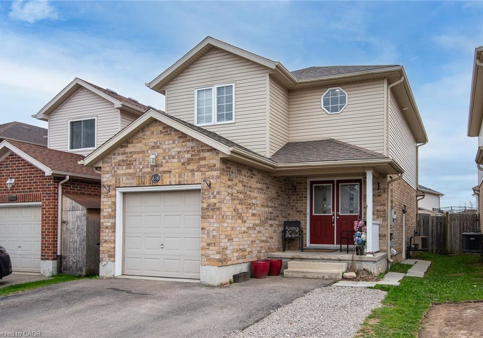 638-windflower-crescent-kitchener-ontario-40826529