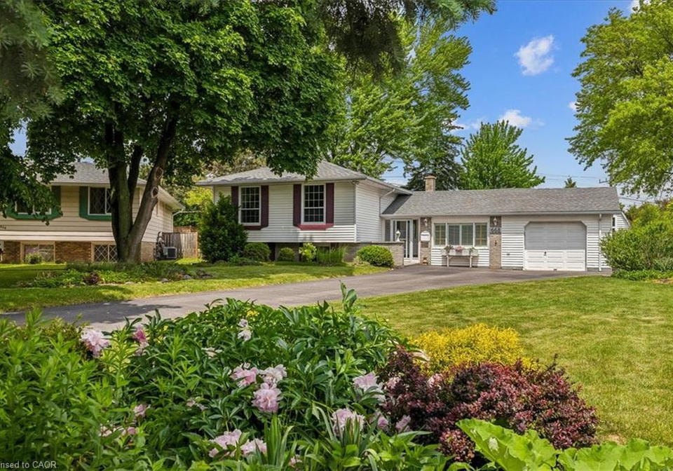 668-bridle-wood-burlington-ontario-40826578