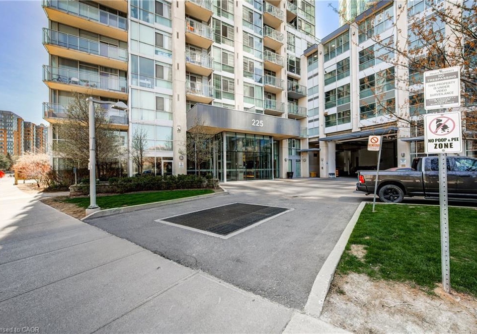 225-webb-drive-mississauga-ontario-40826586