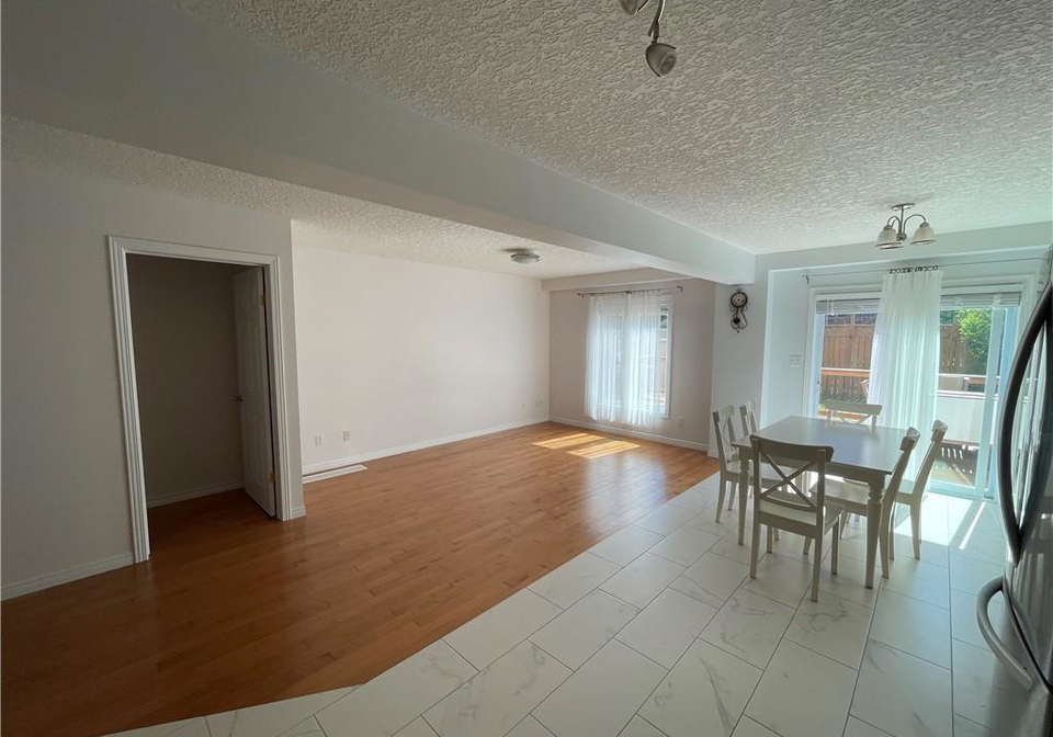 98-udvari-crescent-kitchener-ontario-40826587