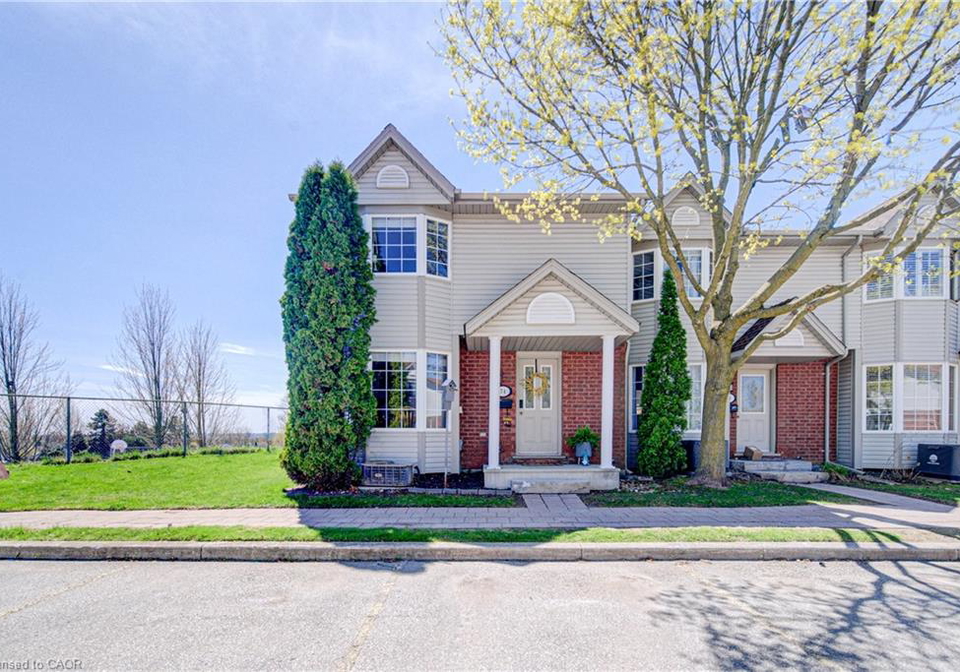 235-saginaw-parkway-cambridge-ontario-40826609