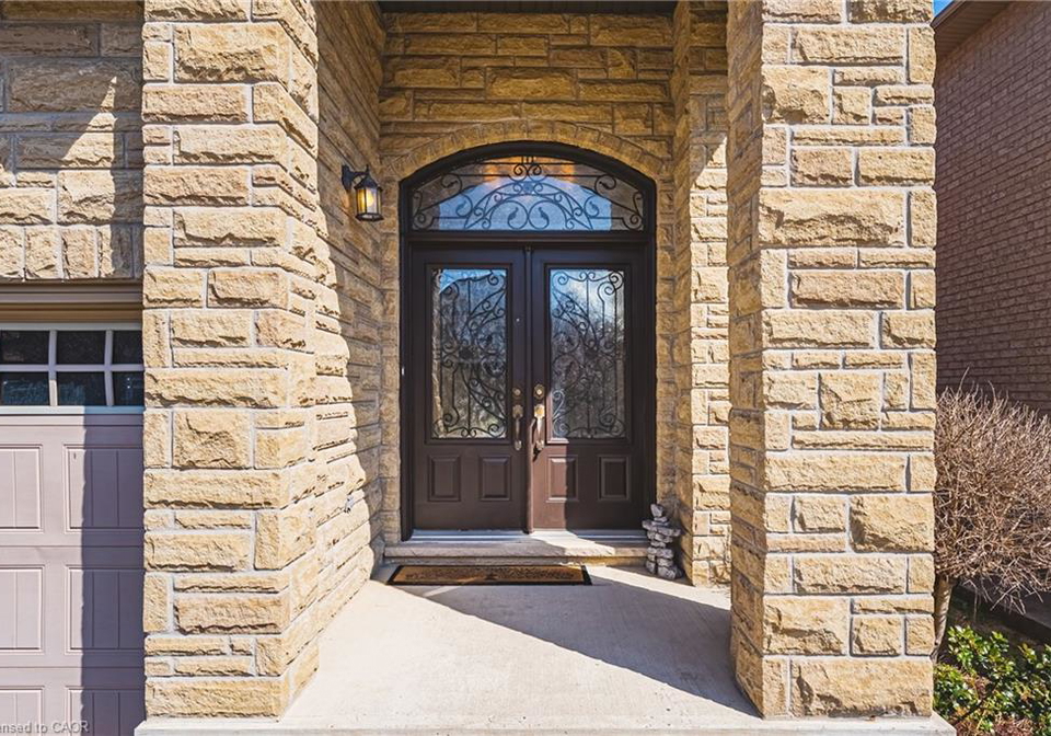 405-valridge-drive-ancaster-ontario-40826667