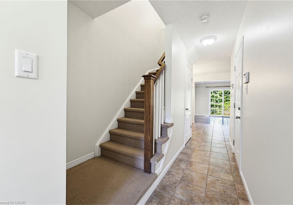 506-beaumont-crescent-kitchener-ontario-40826678