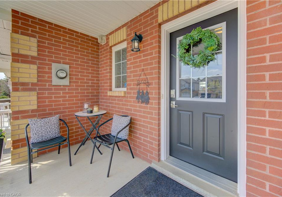 18-carriage-hill-trail-elmira-ontario-40826685