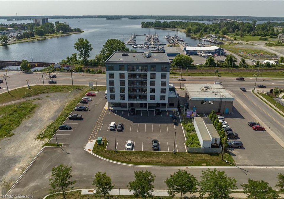 2-dundas-street-w-belleville-ontario-40826688
