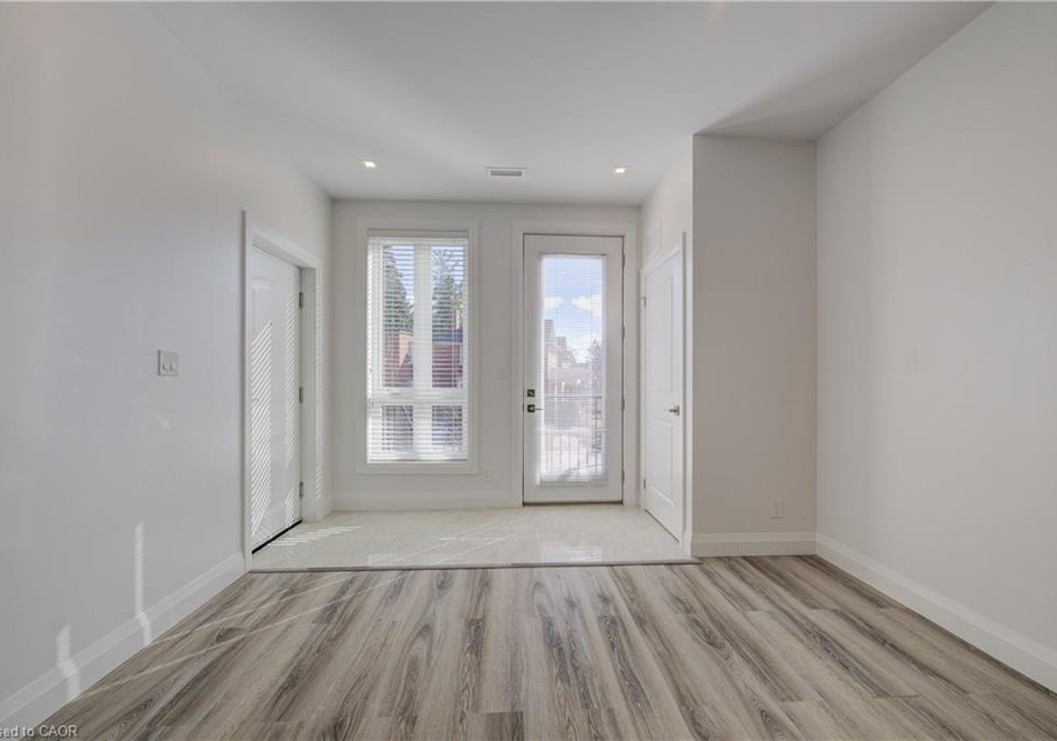 55-wood-street-kitchener-ontario-40826698