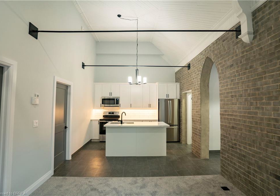 130-elgin-street-brantford-ontario-40826776