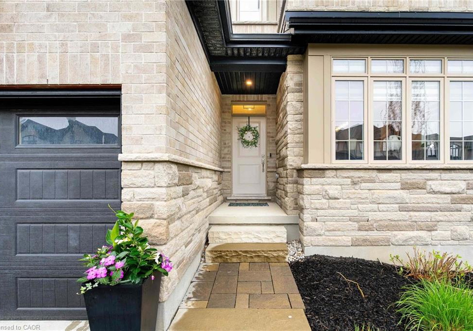 908-pondcliffe-court-kitchener-ontario-40826784