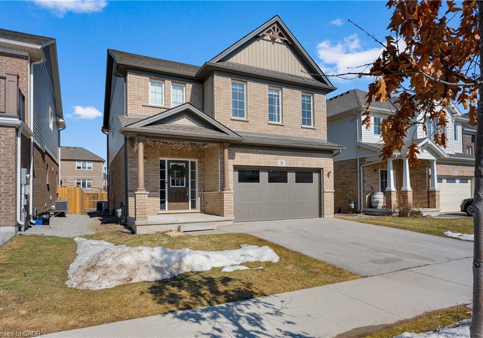 9-marissa-street-fonthill-ontario-40826839