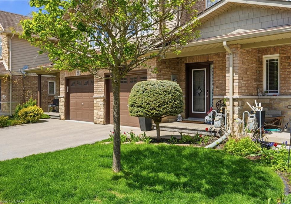 84-periwinkle-drive-stoney-creek-ontario-40826842