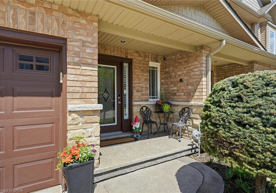 84-periwinkle-drive-stoney-creek-ontario-40826842