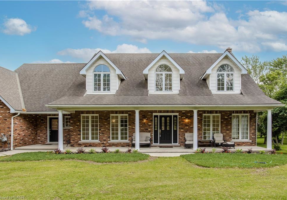 331-lanark-street-caledonia-ontario-40826851