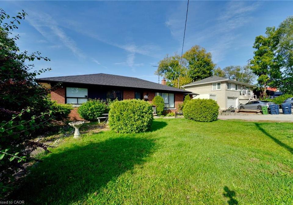 2610-islington-avenue-etobicoke-ontario-40826933