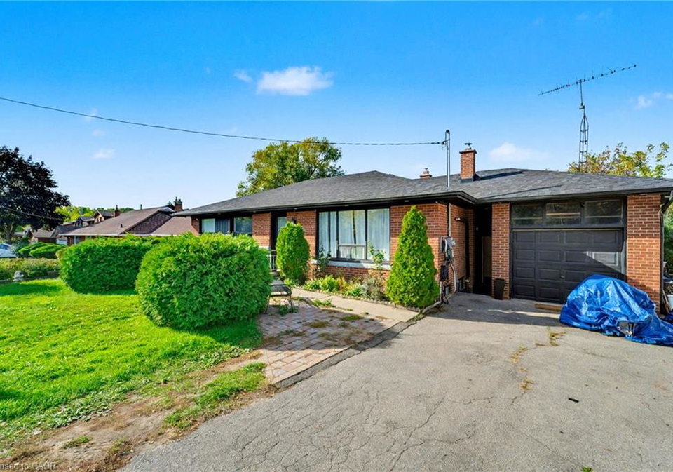 2610-islington-avenue-etobicoke-ontario-40826933