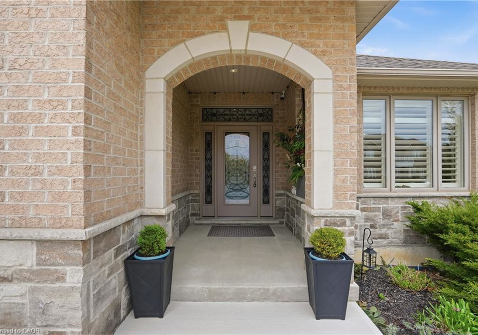 256-highland-road-w-stoney-creek-ontario-40826981