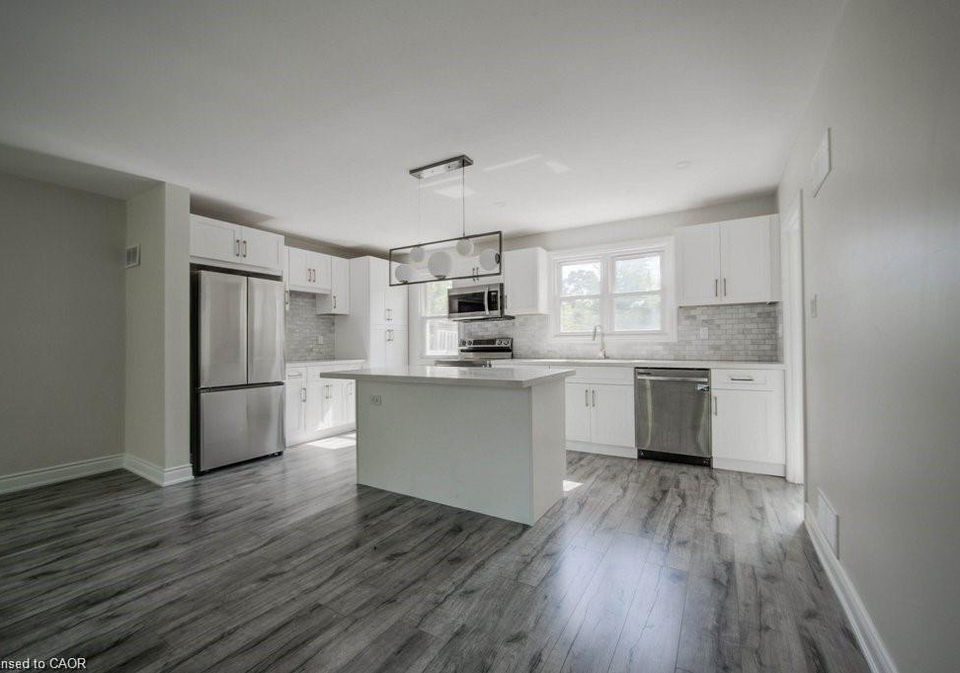 33-sixth-avenue-kitchener-ontario-40826984