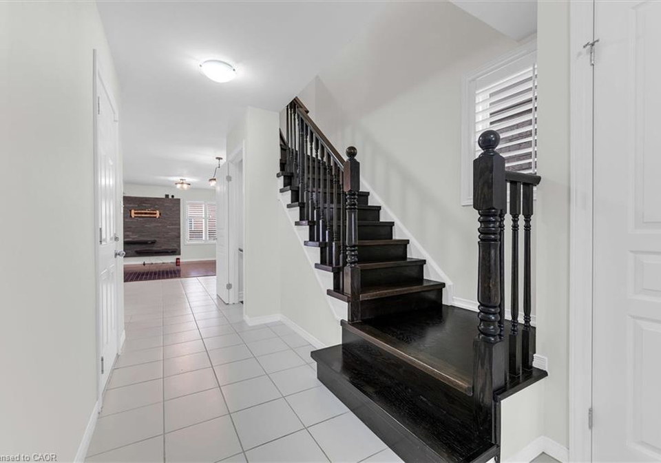 183-penny-lane-stoney-creek-ontario-40826988