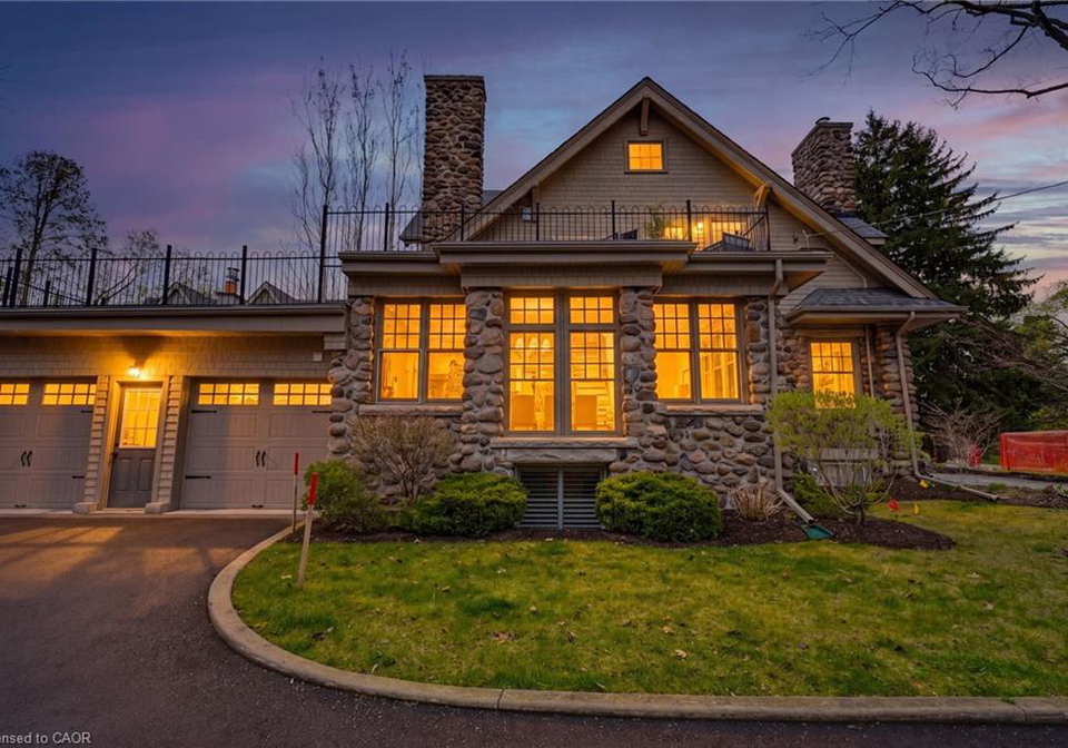 3083-lakeshore-road-burlington-ontario-40827007