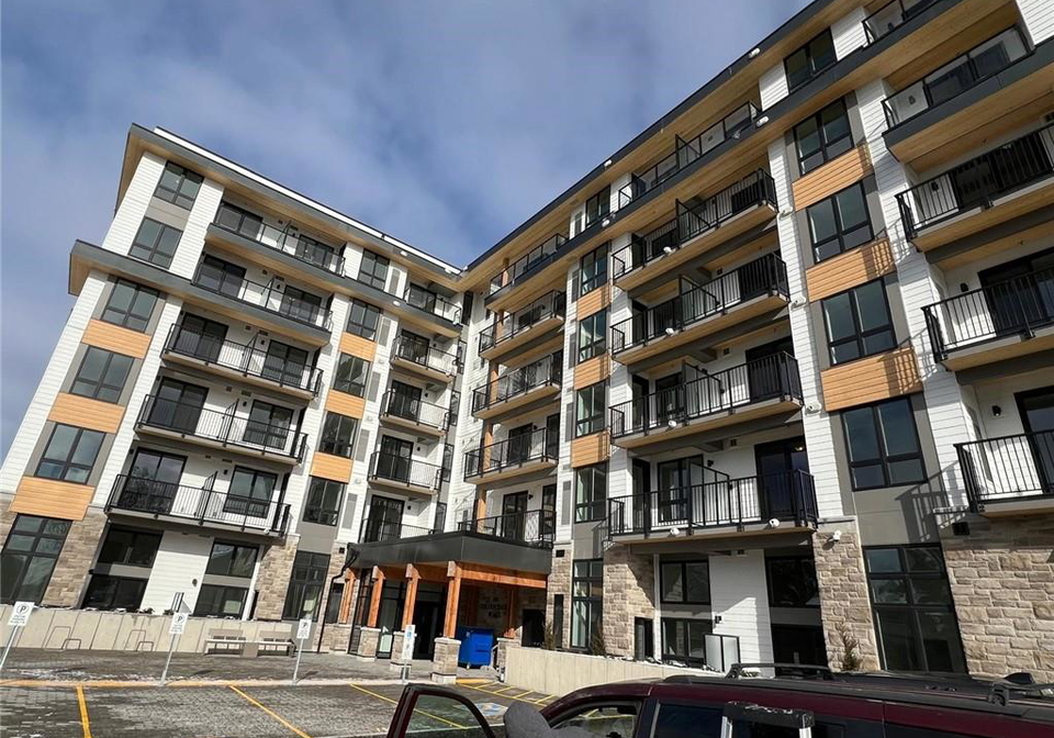 101-golden-eagle-road-waterloo-ontario-40827033